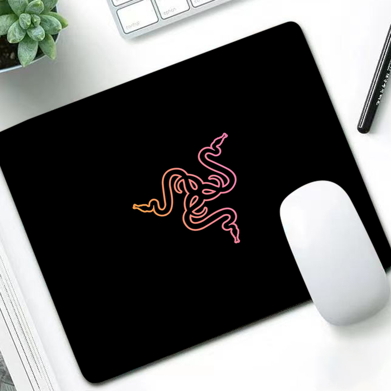 Laptop Accessories Table - Razer Luxury Mouse Pad Anime Gamer